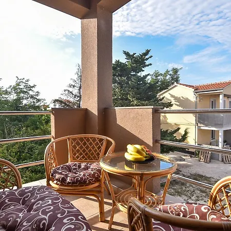 Apartamento Kostijal