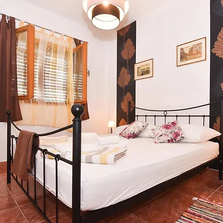 Kostijal Apartamento *