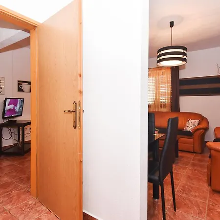 Kostijal Apartamento *