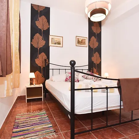 Apartamento Kostijal