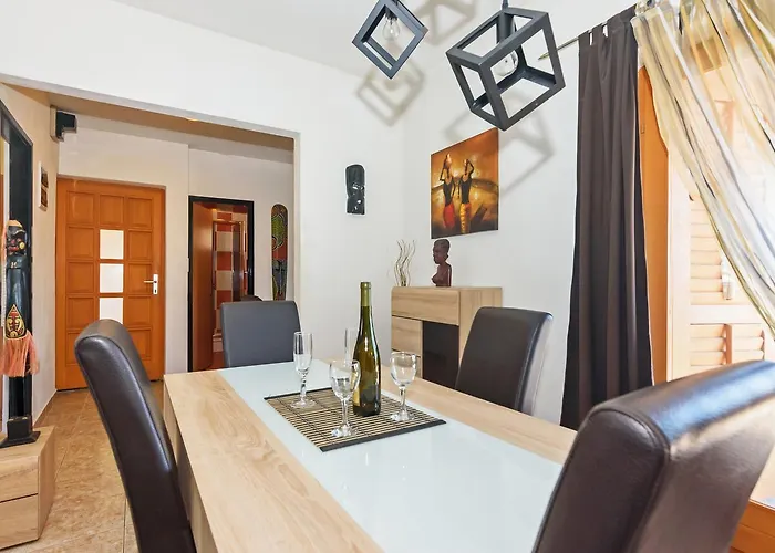 Kostijal דירה זאדאר