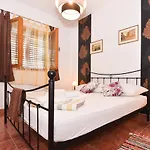 Kostijal Apartman *