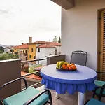 Apartman Kostijal Zára