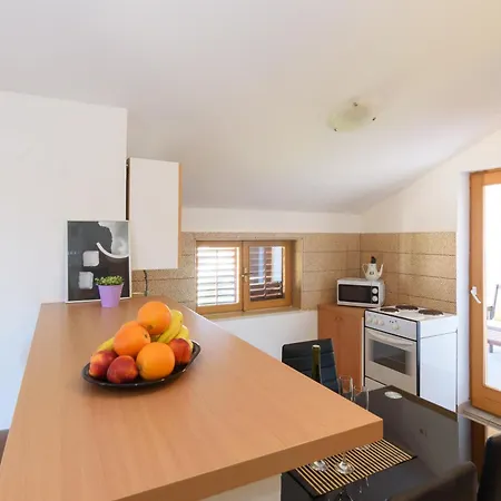 Kostijal Apartament *