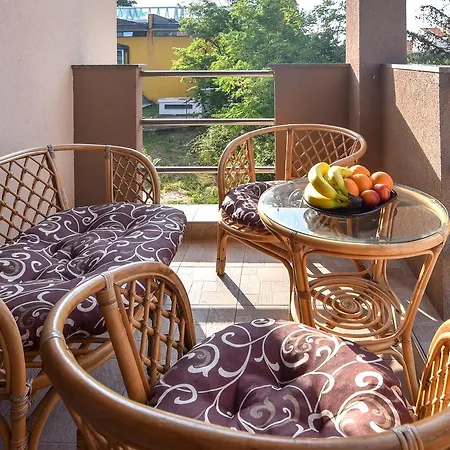 Kostijal Apartment
